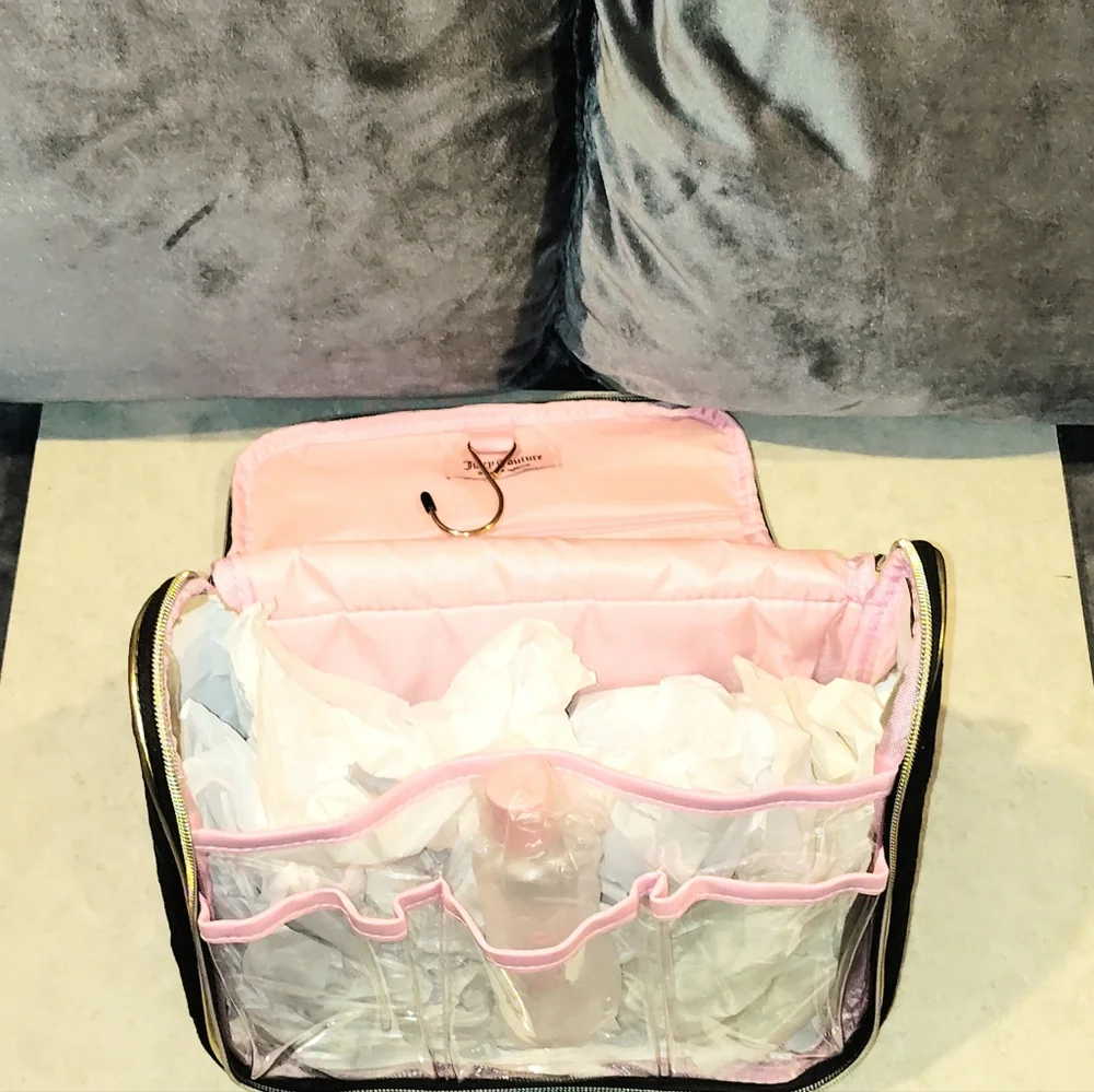NWT JUICY COUTURE PINK TRAVEL COSMETIC BAG & BLACK HANGING TOILETRY BAG BUNDLE